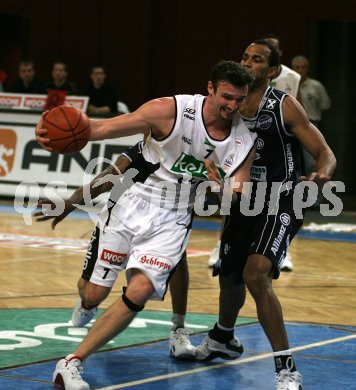 Basketball Bundesliga. W?rthersee Piraten gegen Gmunden. Andreas Helmigk. Klagenfurt, am 19.11.2005.
---
pressefotos, pressefotografie, kuess, qs, qspictures, sport, bild, bilder, bilddatenbank