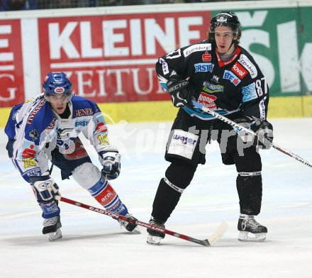 Eishockey Bundesliga. VSV gegen EHC Liwest Linz. Martin Oraze (VSV), Winfried Rac (Linz). Villach, am 12.1.2007.
Foto: Kuess 
---
pressefotos, pressefotografie, kuess, qs, qspictures, sport, bild, bilder, bilddatenbank