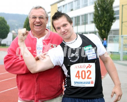 Leichtathletik. Kugelstossen. Trainer Georg Frank und  Markus Pirmann. Feldkirchen, am 15.9.2006.
---
pressefotos, pressefotografie, kuess, qs, qspictures, sport, bild, bilder, bilddatenbank