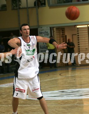 Basketball Bundesliga. Woerthersee Piraten gegen Oberwart Gunners. Andreas Helmigk.  Klagenfurt, am 23.10.2005. 
---
pressefotos, pressefotografie, kuess, qs, qspictures, sport, bild, bilder, bilddatenbank