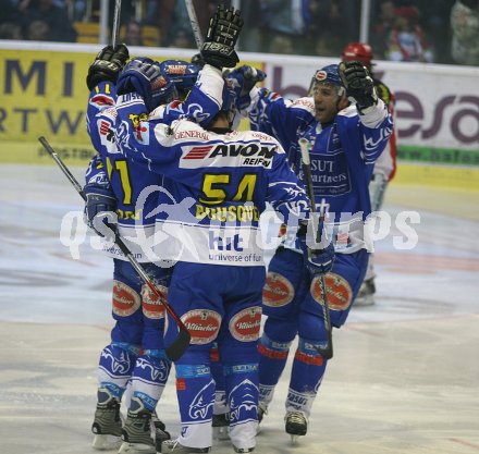Eishockey Bundesliga. KAC gegen VSV. Torjubel des VSV. Klagenfurt, am 17.2.2006.
---
pressefotos, pressefotografie, kuess, qs, qspictures, sport, bild, bilder, bilddatenbank