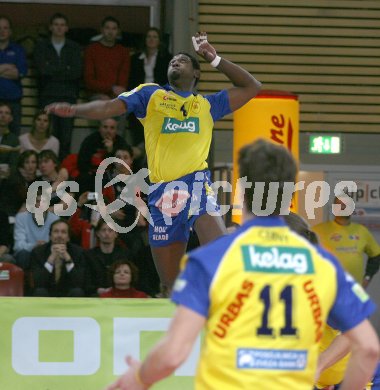 Volleyball Bundesliga. HYPO VBK gegen SK Aich/Dob. Vladimir Lastres Martinez (SK Aich/Dob). Klagenfurt, am 27.2.2006.
---
pressefotos, pressefotografie, kuess, qs, qspictures, sport, bild, bilder, bilddatenbank