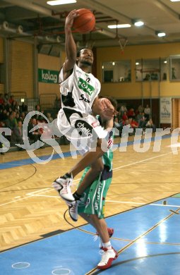 Basketball Bundesliga. W?rthersee Piraten gegen Kapfenberg. Tobe Carberry (Piraten). Klagenfurt, am 23.3.2006.
---
pressefotos, pressefotografie, kuess, qs, qspictures, sport, bild, bilder, bilddatenbank