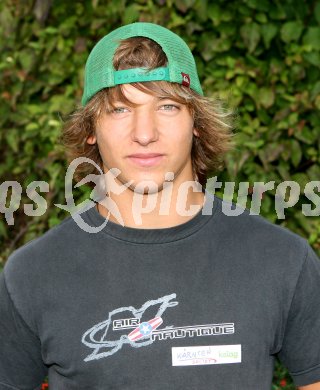 Wasserschi. Immanuel Egger. Forstsee, am 29.9.2006.
Foto: Kuess
---
pressefotos, pressefotografie, kuess, qs, qspictures, sport, bild, bilder, bilddatenbank