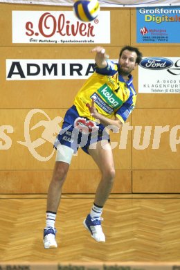 Volleyball Bundesliga.l SK Aich/Dob gegen Hypo VBK. Jure Kokot(Aich/Dob). Bleiburg am 7. 10. 2006.
---
pressefotos, pressefotografie, kuess, qs, qspictures, sport, bild, bilder, bilddatenbank