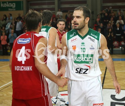 Basketball Bundesliga. W?rthersee Piraten gegen Wels. Joachim Buggelsheim (Piraten), A. Woschank (Wels). KLagenfurt, am 12.11.2006.
Foto: Kuess
---
pressefotos, pressefotografie, kuess, qs, qspictures, sport, bild, bilder, bilddatenbank