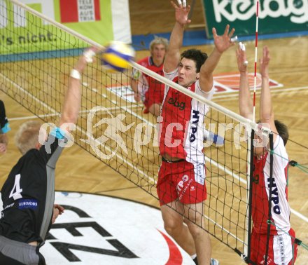 Volleyball Bundesliga. Hypo VBK gegen Enns. Adam Simac, Simon Breuss (Hypo). Klagenfurt, 11.11.2006
Foto: Kuess
---
pressefotos, pressefotografie, kuess, qs, qspictures, sport, bild, bilder, bilddatenbank