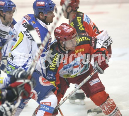 Eishockey Bundesliga. KAC gegen VSV. Gilbert K?hn (VSV), Chad Hinz (KAC) . Klagenfurt, am 10.10.2006.
---
pressefotos, pressefotografie, kuess, qs, qspictures, sport, bild, bilder, bilddatenbank