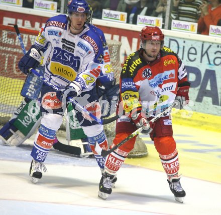 Eishockey Bundesliga. KAC gegen VSV. Thomas Pfeffer (VSV), Andreas Pusnik (KAC). Klagenfurt, am 10.10.2006.
---
pressefotos, pressefotografie, kuess, qs, qspictures, sport, bild, bilder, bilddatenbank