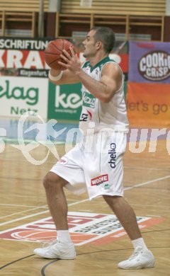 Basketball Bundesliga. W?rthersee Piraten gg. Swans Gmunden. Joachim Buggelsheim (Piraten). Klagenfurt, am 20.10.2006.
Foto: qspictures/Nadja Kuess
---
pressefotos, pressefotografie, kuess, qs, qspictures, sport, bild, bilder, bilddatenbank