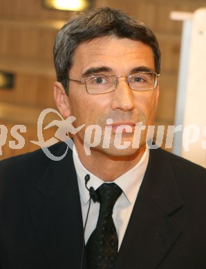 Leichtathletik. Zehnkampf. Georg Werthner. Klagenfurt, am 10.11.2006.
Foto: Kuess
---
pressefotos, pressefotografie, kuess, qs, qspictures, sport, bild, bilder, bilddatenbank