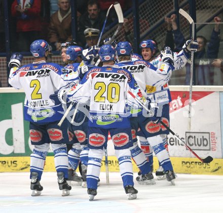 Eishockey Bundesliga. VSV gegen EHC Liwest Linz. Torjubel VSV. Villach, am 12.1.2007.
Foto: Kuess 
---
pressefotos, pressefotografie, kuess, qs, qspictures, sport, bild, bilder, bilddatenbank