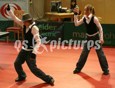 Hip Hop. ?sterreichische Meister Valentina und Matthias Kunauer. Bleiburg, am 11.1.2007.
Foto: Kuess
---
pressefotos, pressefotografie, kuess, qs, qspictures, sport, bild, bilder, bilddatenbank