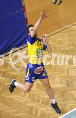 Volleyball Bundesliga. Aich/Dob gegen Enns. Miha Kosl (Aich/Dob). Bleiburg, am 20.1.2007.
Foto: Kuess
---
pressefotos, pressefotografie, kuess, qs, qspictures, sport, bild, bilder, bilddatenbank