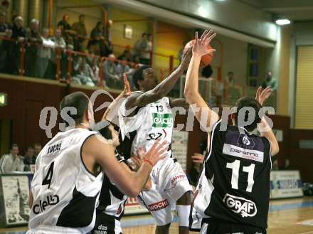 Basketball Bundesliga. W?rthersee Piraten gegen ABC Lions Dornbirn. Damien McSwine (Piraten)
Klagenfurt, 12.2.2006.
---
pressefotos, pressefotografie, kuess, qs, qspictures, sport, bild, bilder, bilddatenbank