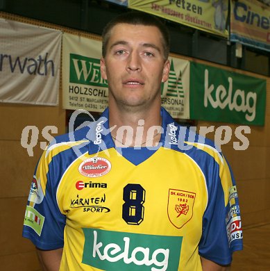 Volleyball Aich/Dob. Europacup. Tomaz Pisnik. Bleiburg, am 24.9.2005.
Foto: Kuess

---
pressefotos, pressefotografie, kuess, qs, qspictures, sport, bild, bilder, bilddatenbank