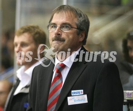Eishockey Bundesliga. KAC gegen Innsbruck. Trainer Kevin Primeau (KAC). Klagenfurt, am 5.10.2006.
---
pressefotos, pressefotografie, kuess, qs, qspictures, sport, bild, bilder, bilddatenbank