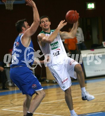 Basketball Bundesliga. W?rthersee Piraten gg. Swans Gmunden. Stjepan Gavran (Piraten). Klagenfurt, am 20.10.2006.
---
pressefotos, pressefotografie, kuess, qs, qspictures, sport, bild, bilder, bilddatenbank