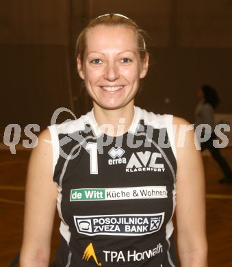 Volleyball. 2. Bundesliga. AVC Klagenfurt. Eva Schuster. Klagenfurt, am 12.11.2006.
Foto: Kuess 
---
pressefotos, pressefotografie, kuess, qs, qspictures, sport, bild, bilder, bilddatenbank