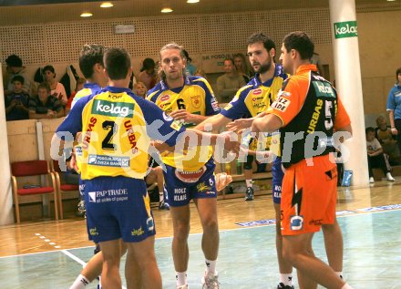 Volleyball Aich/Dob. Europacup. Miha Kosl, Pavel Reznicek, David Slatinsek und Matjaz Hafner. Bleiburg, am 24.9.2005.
Foto: Kuess

---
pressefotos, pressefotografie, kuess, qs, qspictures, sport, bild, bilder, bilddatenbank