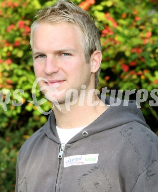 Leichtathletik. Edwin Lichtenegger. Forstsee, am 29.9.2006.
---
pressefotos, pressefotografie, kuess, qs, qspictures, sport, bild, bilder, bilddatenbank