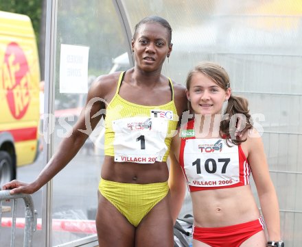 Leichtathletik. Top4 Meeting. Marlene Ottey und Lisa Holzfeind. Villach, am 13.7.2006.
---
pressefotos, pressefotografie, kuess, qs, qspictures, sport, bild, bilder, bilddatenbank