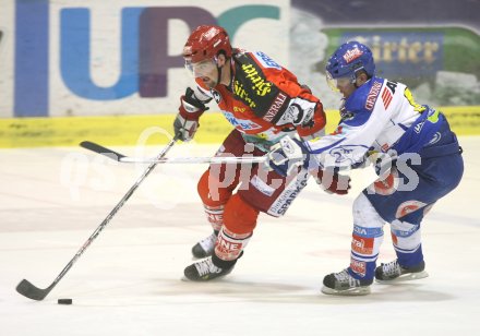 Eishockey Bundesliga. KAC gegen VSV.  Jonathan Aitken (KAC), Roland Kaspitz (VSV). Klagenfurt, am 23.11.2006.
Foto: Kuess
---
pressefotos, pressefotografie, kuess, qs, qspictures, sport, bild, bilder, bilddatenbank