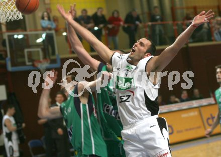 Basketball Bundesliga. W?rthersee Piraten gegen Kapfenberg. Bryan Lucas (Piraten). Klagenfurt, am 23.3.2006.
---
pressefotos, pressefotografie, kuess, qs, qspictures, sport, bild, bilder, bilddatenbank