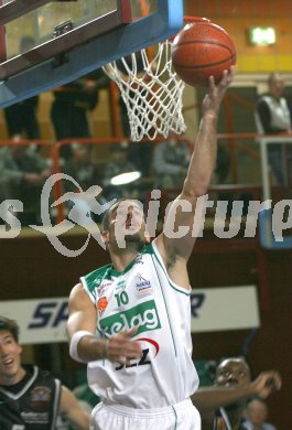 Basketball Bundesliga. W?rthersee Piraten gegen G?ssing Knights. Joachim Buggelsheim (Piraten). Klagenfurt, am 1.11.2006.
Foto: Kuess
---
pressefotos, pressefotografie, kuess, qs, qspictures, sport, bild, bilder, bilddatenbank
