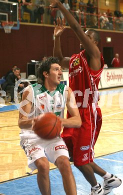 Basketball Bundesliga. W?rthersee Piraten gegen Wels. Selmir Husanovic (Piraten). KLagenfurt, am 12.11.2006.
Foto: Kuess
---
pressefotos, pressefotografie, kuess, qs, qspictures, sport, bild, bilder, bilddatenbank