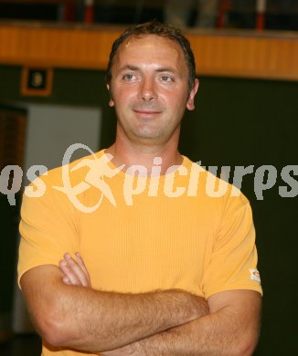 Handball Bundesliga. SC Ferlach gegen SVVW Klagenfurt. Ales Levc (Ferlach).  Ferlach, am 30.9.2006.
---
pressefotos, pressefotografie, kuess, qs, qspictures, sport, bild, bilder, bilddatenbank