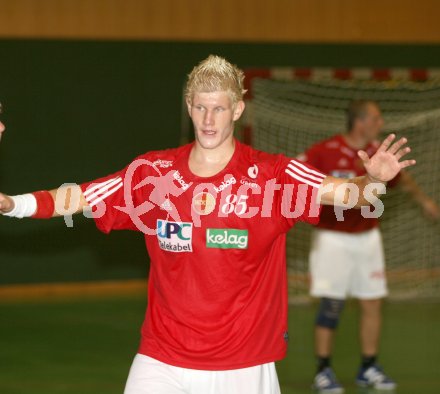 Handball Bundesliga. HCK 59 gegen Unon SPK Korneuburg. Matthias Lippitsch (HCK). Viktring, am 16.9.2006.
---
pressefotos, pressefotografie, kuess, qs, qspictures, sport, bild, bilder, bilddatenbank