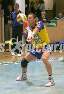 Volleyball Bundesliga. SK Aich/Dob gegen Hypo VBK. Nejc Pusnik (Aich/Dob).  Bleiburg am 7.10.2006
---
pressefotos, pressefotografie, kuess, qs, qspictures, sport, bild, bilder, bilddatenbank