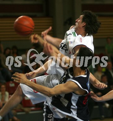 Basketball Bundesliga. W?rthersee Piraten gegen Feldkirch. Selmit Husanovic.  Klagenfurt, am 27.4.2006.
---
pressefotos, pressefotografie, kuess, qs, qspictures, sport, bild, bilder, bilddatenbank