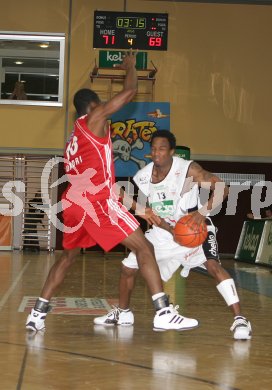 Basketball Bundesliga. W?rthersee Piraten gegen Wels. Damien McSwine. Klagenfurt, am 9.3.2006.
---
pressefotos, pressefotografie, kuess, qs, qspictures, sport, bild, bilder, bilddatenbank
