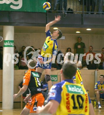 Volleyball Bundesliga. SK Aich/Dob gegen Hypo VBK. Jernej Potocnik (Aich/Dob).  Bleiburg am 7.10.2006
---
pressefotos, pressefotografie, kuess, qs, qspictures, sport, bild, bilder, bilddatenbank