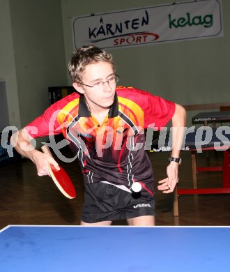 Tischtennis. Dominique Plattner. Villach, am 26.9.2006.
---
pressefotos, pressefotografie, kuess, qs, qspictures, sport, bild, bilder, bilddatenbank