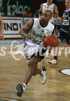 Basketball Bundesliga. W?rthersee Piraten. Semifinale. Piraten gegen Gmunden. Thomas Kelley. Klagenfurt, am 15.5.2005.
---
pressefotos, pressefotografie, kuess, qs, qspictures, sport, bild, bilder, bilddatenbank