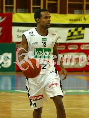 Basketball Bundesliga. W?rthersee Piraten gegen Klosterneuburg. Tobe Carberry. Klagenfurt, am 3.12.2005.
---
pressefotos, pressefotografie, kuess, qs, qspictures, sport, bild, bilder, bilddatenbank