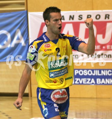 Volleyball. Aich/Dob. Miha Kosl jubelt. Bleiburg, am 24.9.2005.
Foto: Kuess
---
pressefotos, pressefotografie, kuess, qs, qspictures, sport, bild, bilder, bilddatenbank