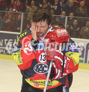 Eishockey Bundesliga. KAC gegen Vienna Capitals.Ivanov kann es nicht fassen. Klagenfurt, am 10.4.2005.
---
pressefotos, pressefotografie, kuess, qs, qspictures, sport, bild, bilder, bilddatenbank