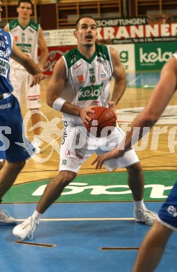 Basketball Bundesliga. W?rthersee Piraten gg. Swans Gmunden. Joachim Buggelsheim (Piraten). Klagenfurt, am 20.10.2006.
---
pressefotos, pressefotografie, kuess, qs, qspictures, sport, bild, bilder, bilddatenbank