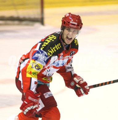 ?sterreichische Eishockey Bundesliga. KAC gegen Red Bull Salzburg. Herbert Ratz (KAC) jubelt. Klagenfurt, am 22.10.2006.
Foto: Kuess
---
pressefotos, pressefotografie, kuess, qs, qspictures, sport, bild, bilder, bilddatenbank