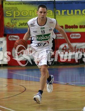 Basketball Bundesliga. W?rthersee Piraten gegen Lions Arkadia Traiskirchen. Igor Lovric (Piraten). Klagenfurt, am 16.1.2006.
---
pressefotos, pressefotografie, kuess, qs, qspictures, sport, bild, bilder, bilddatenbank