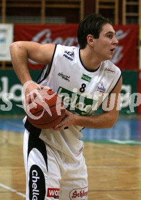 Basketball Bundesliga. W?rthersee Piraten gegen Gmunden. Andreas Kuttnig. Klagenfurt, am 19.11.2005.

---
pressefotos, pressefotografie, kuess, qs, qspictures, sport, bild, bilder, bilddatenbank