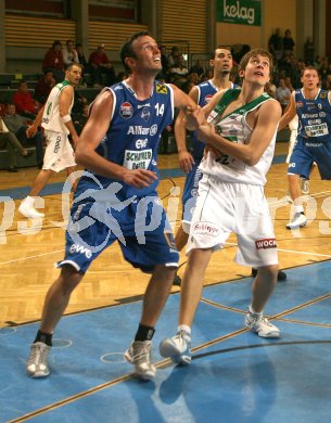 Basketball Bundesliga. W?rthersee Piraten gg. Swans Gmunden. Andreas Helmigk (Gmunden), Rasid Mahalbasic (Piraten). Klagenfurt, am 20.10.2006.
---
pressefotos, pressefotografie, kuess, qs, qspictures, sport, bild, bilder, bilddatenbank