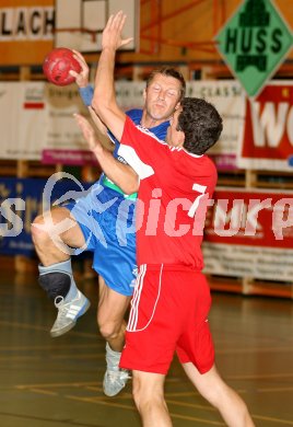 Handball Bundesliga. SC Ferlach gegen SVVW Klagenfurt. Jani Kontrec (SC Ferlach),  Goran Bilbija (SVVW): Ferlach, am 30.9.2006.
---
pressefotos, pressefotografie, kuess, qs, qspictures, sport, bild, bilder, bilddatenbank