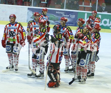 ?sterreichische Eishockey Bundesliga. KAC gegen EHC Liwest Linz. Entt?uschte Gesichter bei den KAC Spielern . Klagenfurt, am 9.12.2005.
Foto: Kuess
---
pressefotos, pressefotografie, kuess, qs, qspictures, sport, bild, bilder, bilddatenbank