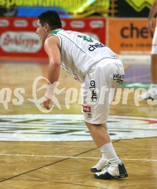 Basketball Bundesliga. W?rthersee Piraten gegen Mattersburg. Andreas Kuttnig (Piraten), verletzt. Klagenfurt, am 25.11.2006.
Foto: Kuess
---
pressefotos, pressefotografie, kuess, qs, qspictures, sport, bild, bilder, bilddatenbank
