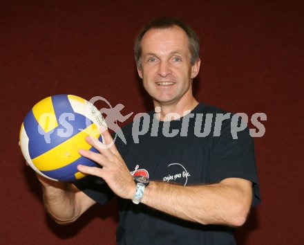 Volleyball Bundesliga. HYPO VBK Klagenfurt. Obmann Johann Huber. Klagenfurt, am 23.9.2006.
---
pressefotos, pressefotografie, kuess, qs, qspictures, sport, bild, bilder, bilddatenbank